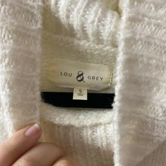 NWOT L&G Triple Star Cropped Turtleneck Sweater - Picture 4 of 4